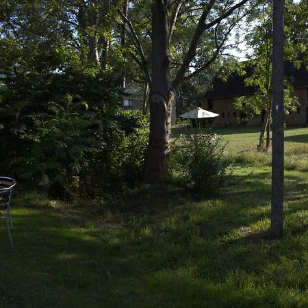 Urige Wohnung Mit Zwei Betten Und Genialer Kueche Mugeln Bagian luar foto